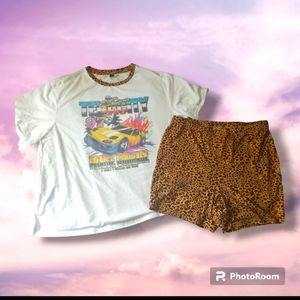 NWOT SHEIN summer outfit (oversized t-shirt and biker shorts)